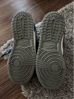 Air Jordan 1 Low SE "Industrial Blue"