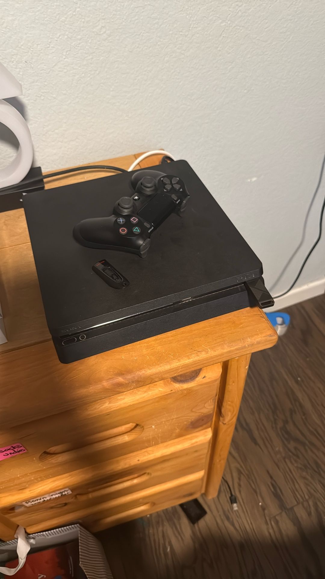 Ps4 Works But (Sold As Is )