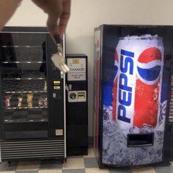 2 Vending Machine