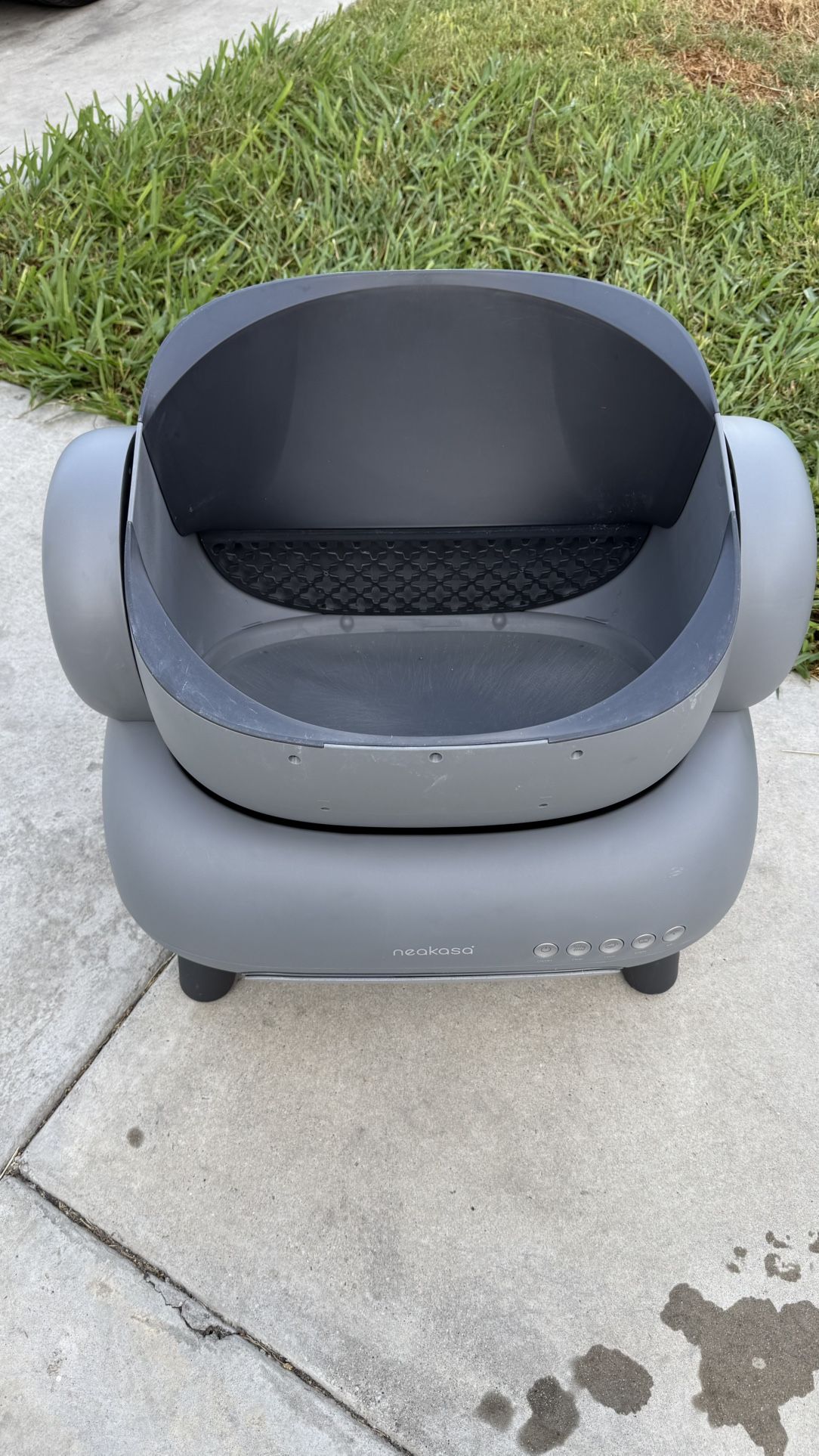 Neakasa M1 Open-Top Self-Cleaning Automatic Cat Litter Box- Used