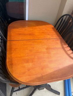 Sturdy solid wood dining room set