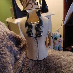 VINTAGE VASE,  FEMALE BUST