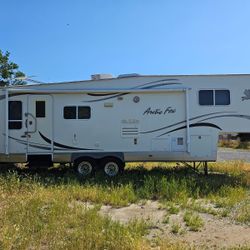 2007 NORTHWOOD ARCTIC FOX 