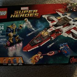 Lego Marvel Superheroes 76049 Avenjet Space Mission 