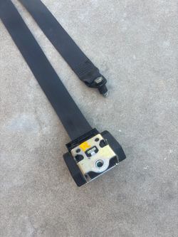 RIGHT PASSENGER SIDE SEAT BELT 2018 RAM PROMASTER (BLACK) OEM.