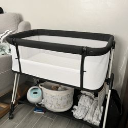 Baby bassinet 