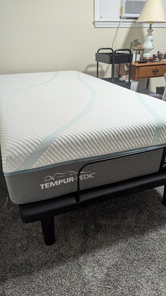 Tempur Pedic Power Adjustable Twin Bed Base and Mattress