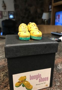 Art Form Trinket (Boogie Shoes)