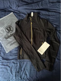 Lululemon Define Jacket Black with Gold Size 4