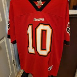 Tampa Bay Buccaneers number 10 Shawn king.