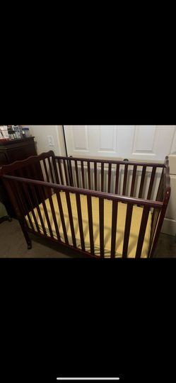 ✨ Crib for Sale – Great Condition! ✨