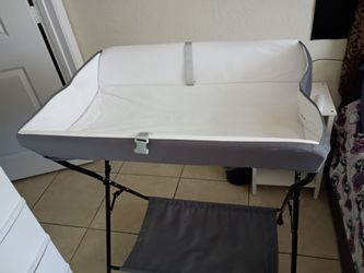 Safe plus Portable baby changing table