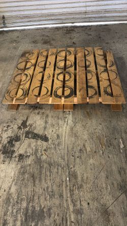 Pallets, All Different Sizes Wood