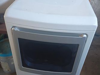 Kenmore Elite Gas Dryer – Large Capacity – Steam/Sanitize Features – Works Great