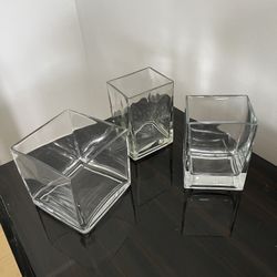 Clear Glass Flower Vase Each 6$