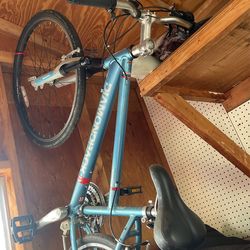 16” Women’s Diamondback Sorrento, Mountain Bike, Used 2-3 Times!