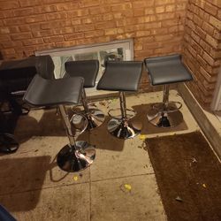 4 Stools
