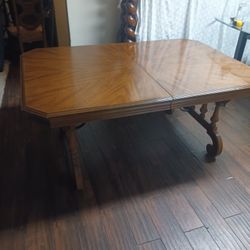 Dinning Table 