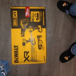 Dealt  4 Tool Combo Kir