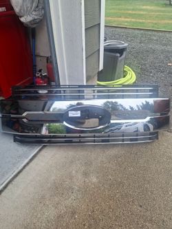 2017 Ford F350 grill