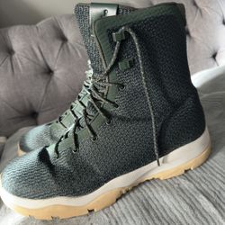 Nike Air Event Lunarlon Boots 