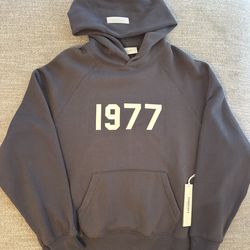 ESSENTIALS Hoodies MEDIUM