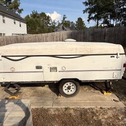 1996 Coleman Fleetwood Santa Fe Pop-Up Camper