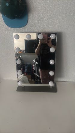 Vanity mirror brand new