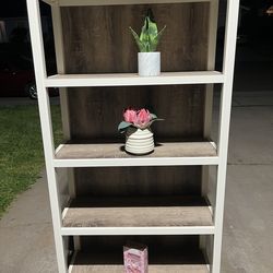 Book shelf