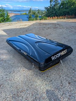 Roofnest Hardshell Rooftop Tent — Excellent Condition