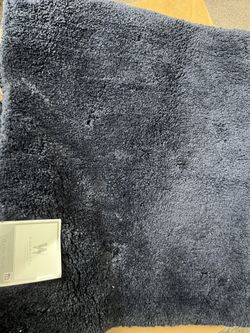 Brand New bathroom Rug 