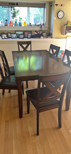 Set of 6 dinning chairs