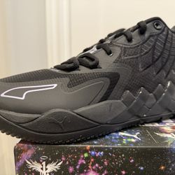 Puma LaMelo MB.01 Iridescent Dreams - Size 11 - Read Full ad Please/PRICE FIRM/OFFERS IGNORED /No Trades
