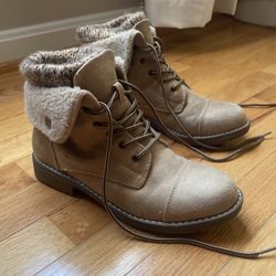 Women’s Shoes