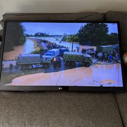 LG 47" CLASS FULL HD 1080p  LED LCD TV (46.9" DIAGONAL)