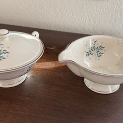 Lyric Syracuse Sugar and Creamer Set 
