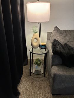 2 Floor Lamp with Built-In Round Side Table