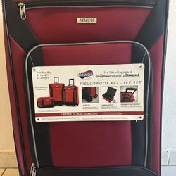 🆕American Tourister 25” upright Luggage. 