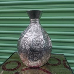 Decorative Vase 