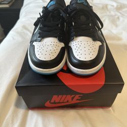 Jordan 1 Low Powder Blue Size 9.5