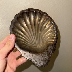 Beautiful Vintage Silver Plated Shell Tray