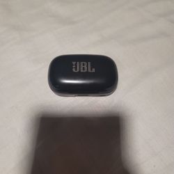 Jbl Earbuds With Build In Battery Pack 