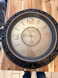 Wall clock