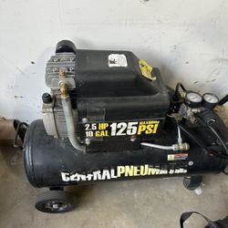 Air Compressor With Attachments And Hose 