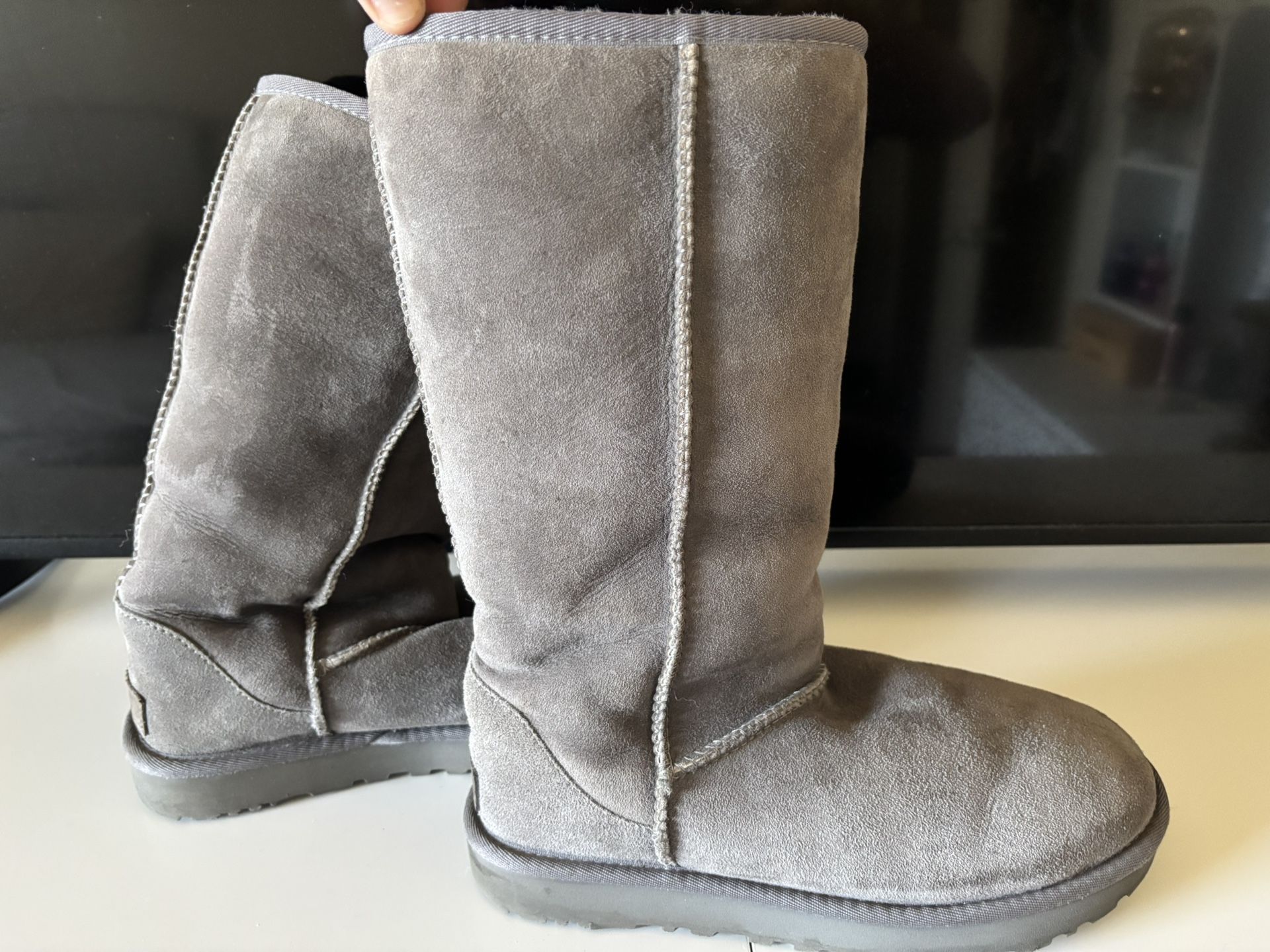 Ugg boots (size 7)