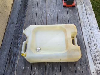 Large size oil pan for self oil change.
