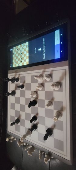 Chessnut Evo
