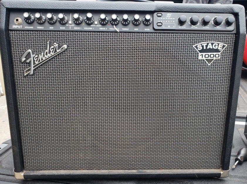 Fender Stage 1000 2-Channel 100-Watt 1x12" Solid State Guitar Combo 2004 - 2007
