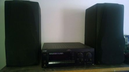 Audio Receiver With Speakers