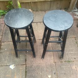 2 Bar Stools 